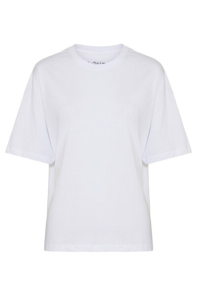 Foto Tshirt Oversized Branca