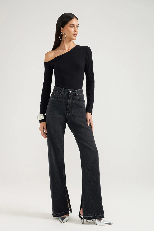 Blusa Ombro Vicky Preta