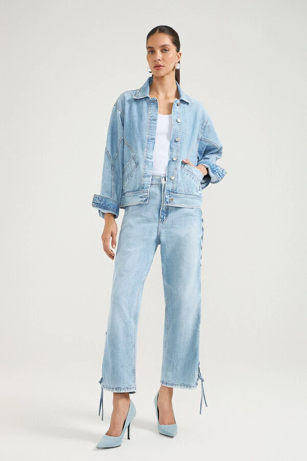 Calça Loose Cropped Laces Jeans Vintage