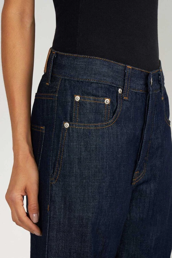 Calça Wide Leg Cropped Raw Denim