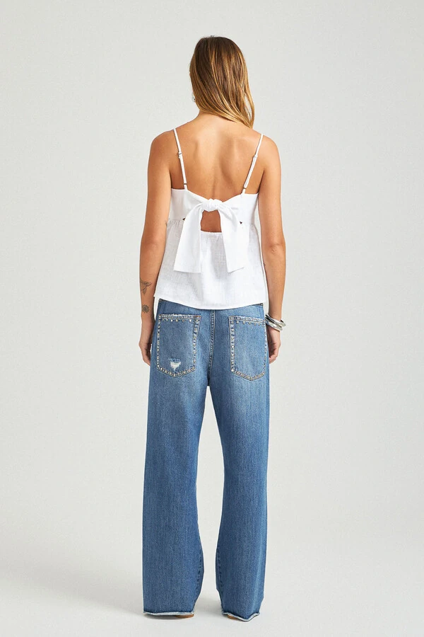 Calça Loose Cropped Tachas Jeans Médio