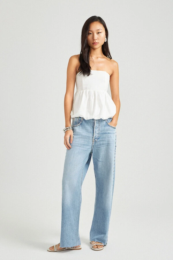 Calça Loose Cropped Tachas Jeans Vintage