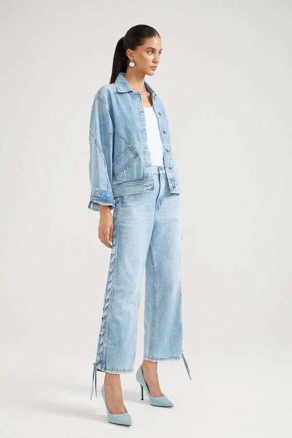 Calça Loose Cropped Laces Jeans Vintage