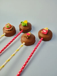 Pirulito Pão de Mel com Aplique de São João - Novos Sabores Paçoca e Pé de Moleque