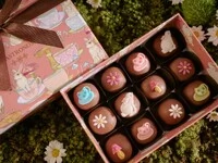 Caixa 12 Pães de Mel Mini com Apliques de Páscoa