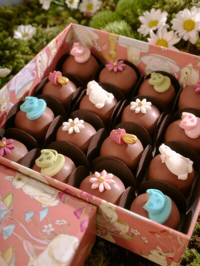 Foto Caixa 16 Pães de Mel Mini com Apliques de Páscoa