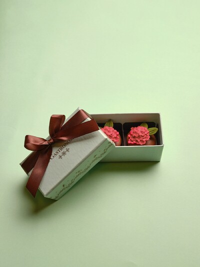 Foto Caixa 02 Pães de Mel Tradicional com Apliques de Flor 3D