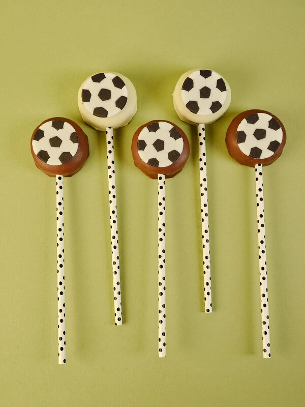 Pirulito Pão de Mel Tradicional com Aplique de Bola de Futebol