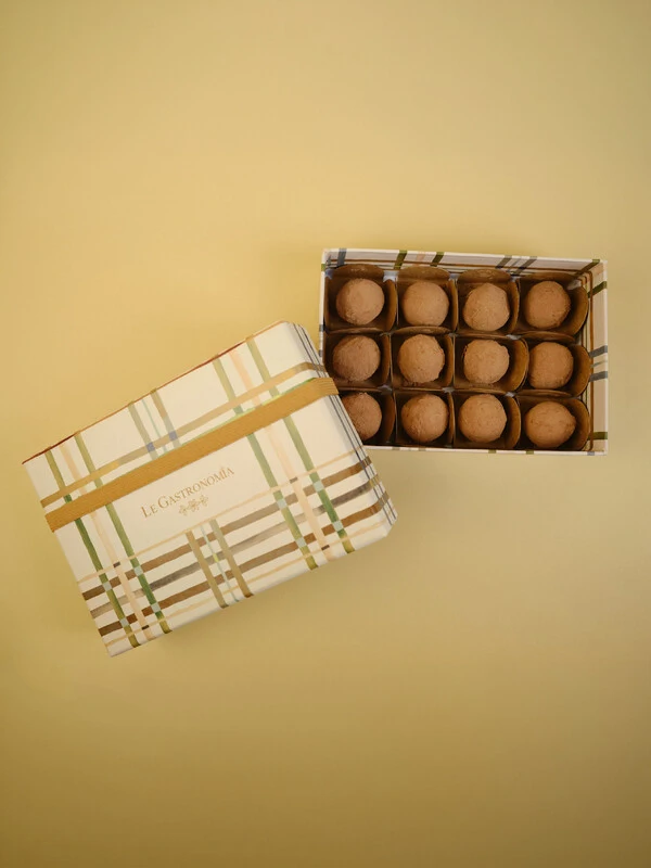 Caixa Xadrez 12 Trufas de Chocolate