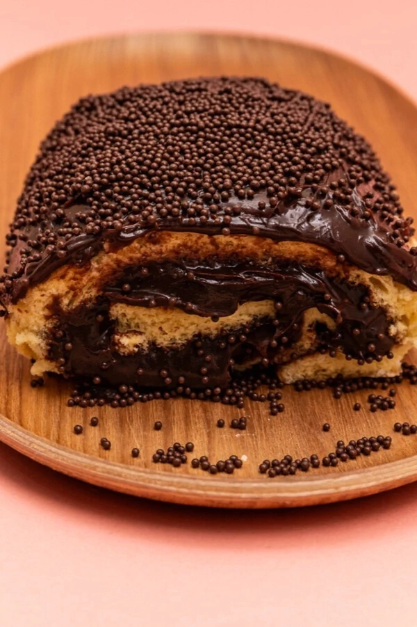 Rocambole Brigadeiro ao Leite
