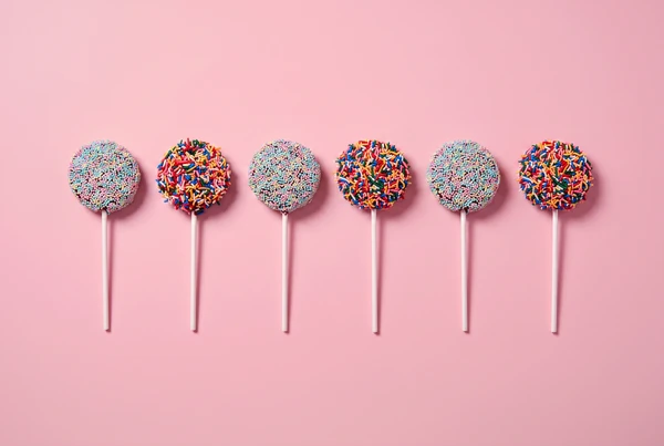 Pirulito Chocolate com Miçangas ou Granulados Coloridos