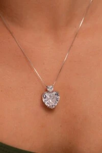 Colar Coração zircônia branca Prata 925 Ródio