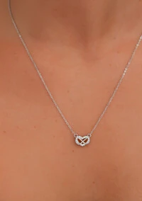 Colar coração cravejado infinito Prata 925 Ródio