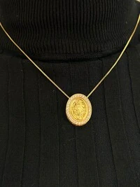 Colar Oval Nossa Senhora Milagrosa zircônia borda Prata 925 Ouro 18k