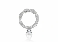 Anel Solitário torcido micro cravação Prata 925 Ródio