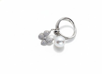 Foto Anel pérola e borboleta penduradas zircônia Prata 925 Ródio