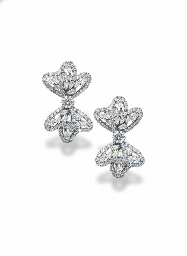 Brinco Laço zircônia navete Prata 925 Ródio