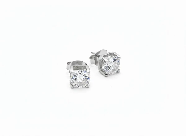 Brinco Solitário Cartier zircônia 8 mm Prata 925 Ródio