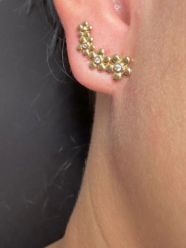 Brinco Ear cuff quatro flores Prata 925 Ouro18k