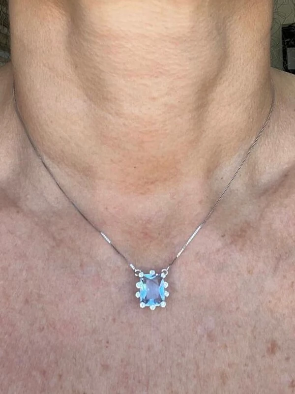 Colar Quadrado Cristal azul Prata 925 Ródio
