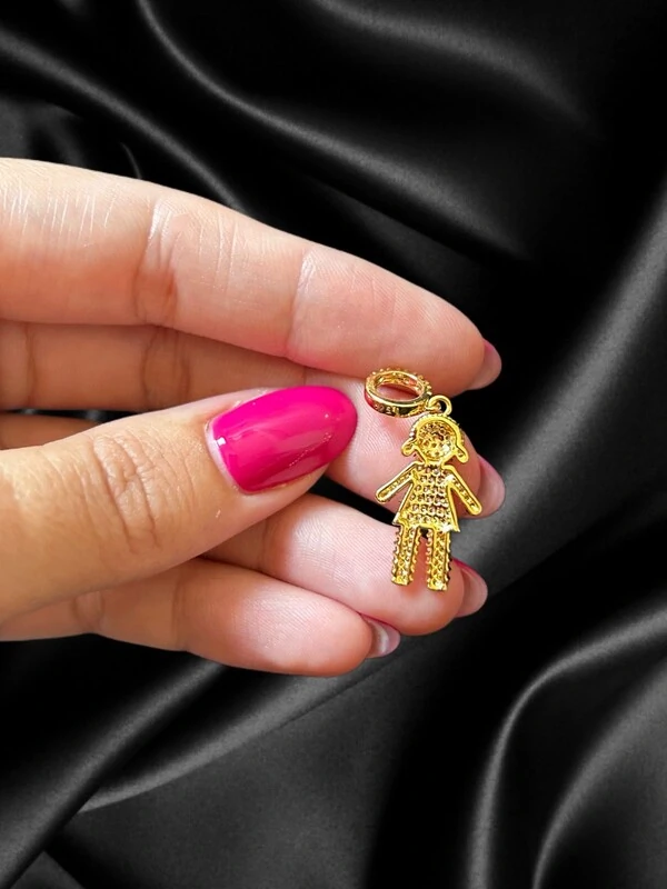 Pingente Menina Micro cravação Prata 925 Ouro 18k