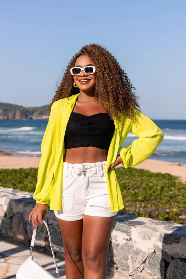 Camisa social em viscose com punho de elástico