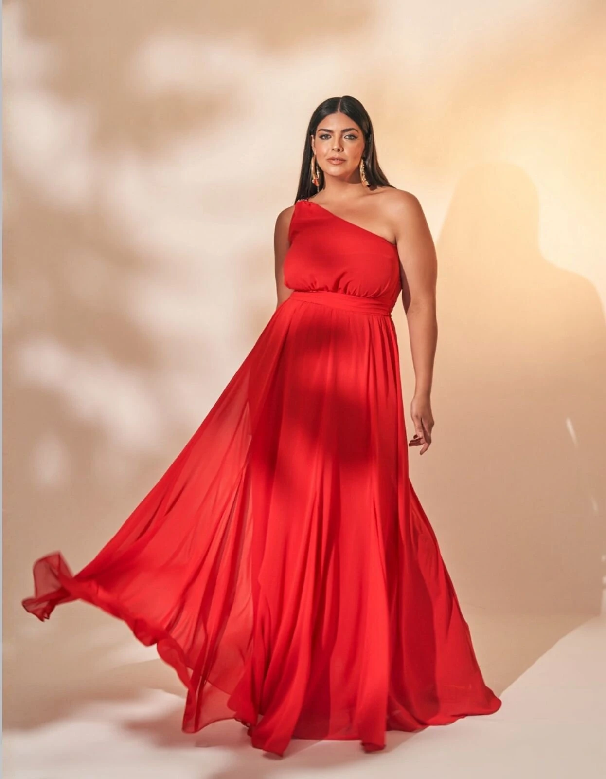 FotoVESTIDO LONGO NULA MANGA QUEBELA