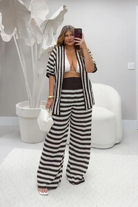 CONJUNTO LISTRADO TRICOT PLANET CHARM