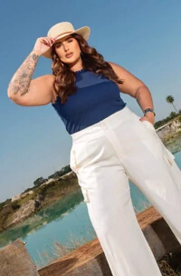 CALÇA CARGO COM LAPELAS DIVAS