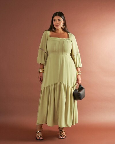 Foto VESTIDO MIDI COM DECOTE QUADRADO QUEBELA