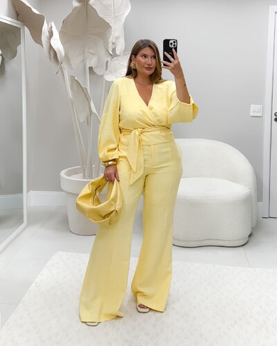 Foto CONJUNTO AMARELO CHICLE CURVES