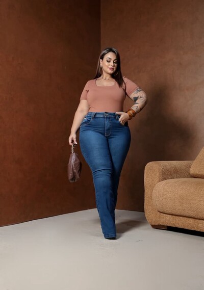 FotoCALÇA JEANS FLARE COM ELASTANO LIB