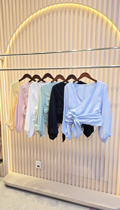 FotoBLUSA TRANSPASSADA CHICLE CURVES