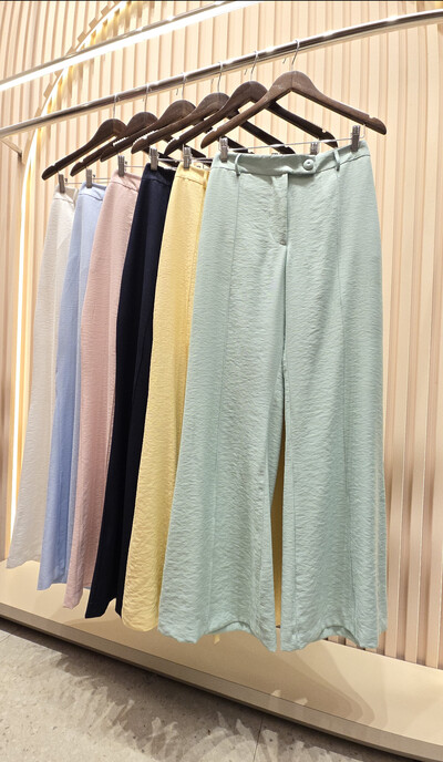 FotoCALÇA CHICLE