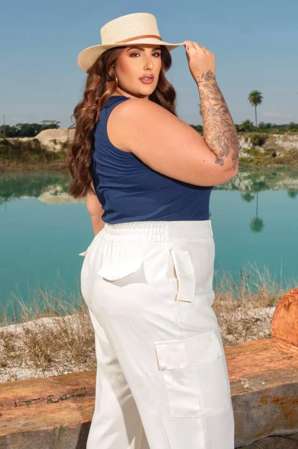 CALÇA CARGO COM LAPELAS DIVAS