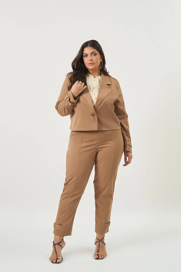 JAQUETA ESSENCIAL UPPER