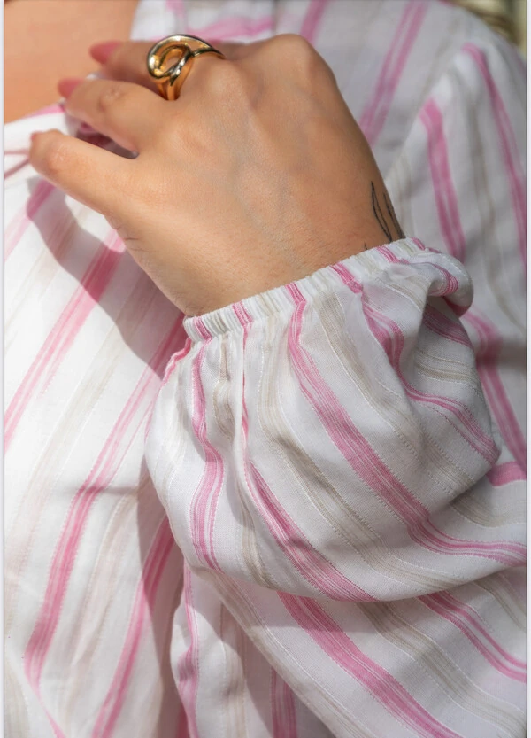 CAMISA E CROPPED LISTRADA MARIA FRANCIA