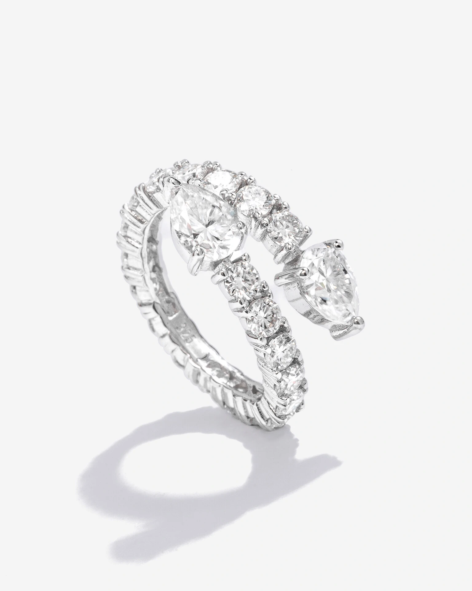 Foto Anel Moissanite Priya - 5,7mm- 13,0ct - Prata 925