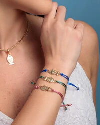 Pulseira Fio de Seda com Pingente de Peixe