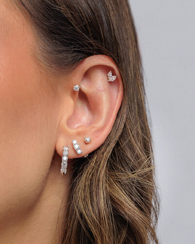 Foto Brinco Argola Veronica - P- Moissanite - 1,5cm -3,0 mm- 0,1 ct - Prata 925