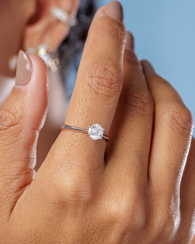 FotoAnel Solitário Classic Moissanite - 6 mm - 6 garras - Prata 925