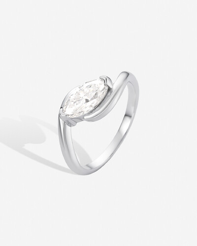Foto Anel Solitário Gota Larina- Moissanite - 5x10mm- 1.0ct - Prata 925
