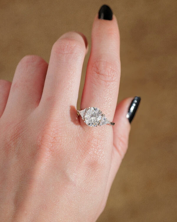 Anel Oval Princess - Moissanite - 10 mm- 3.0ct - Prata 925