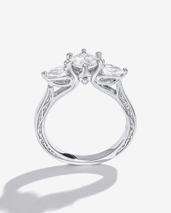 Anel Cindy Princess - Moissanite - 6 mm- 0.8ct - Prata 925