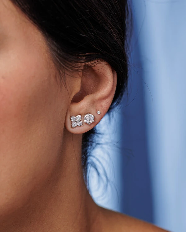 Brinco Clara Moissanite - 0,1ct -0,7 mm - Prata 925