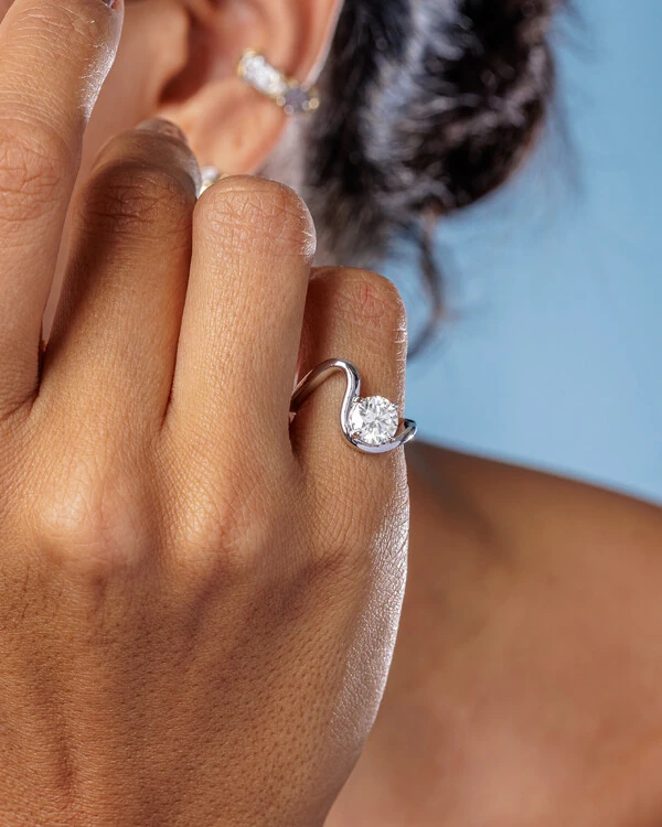 Anel Orgânico Moissanite Redondo- 7 mm- 1.2ct - Prata 925
