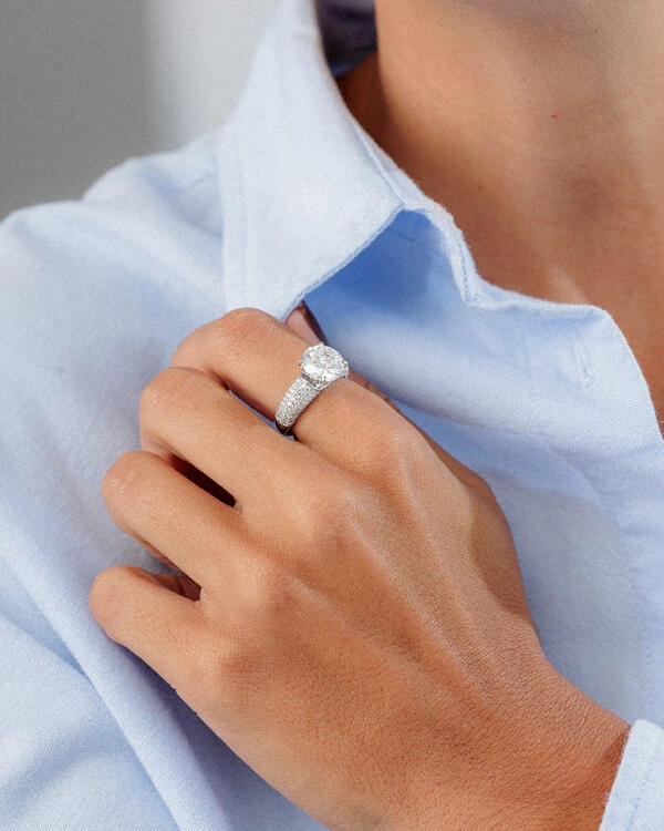 Anel Solitário Callie Moissanite - 10mm - 4.0ct - Prata 925