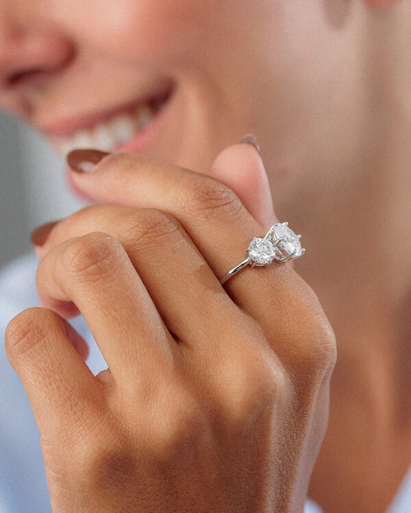 Anel Luanda - Moissanite 7/10 mm - 5.2ct - Prata 925