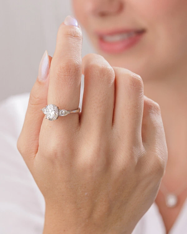 Anel Arles Moissanite - 10 mm - Prata 925