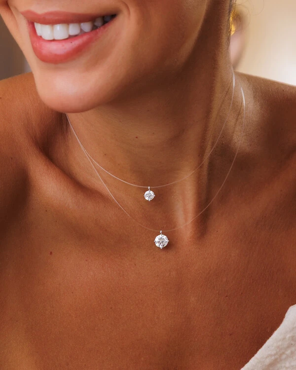 Colar Fio Invisível & Ponto De Luz Caly - Moissanite - 8,0mm - 0.8ct - Prata 925